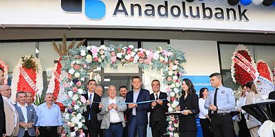 Anadolubank yönetimi, Alanya Şube’de müşterileri ve iş dünyası ile buluştu