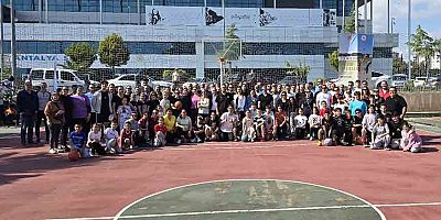 Anne ve Babalar 3x3 Sokak Basketbol Turnuvası Heyecanı
