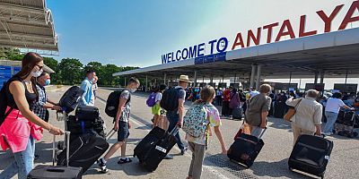 Antalya Akdeniz'de En Çok Turist Ağırlayan Destinasyonlara Öncülük Etti