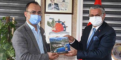 Antalya Akvaryum Genel Müdürü Arık, Kemer Belediyesi'nde