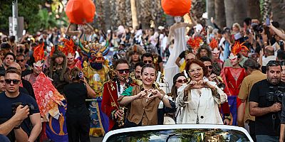 Antalya Altın Portakal Film Festivali’nde geleneksel kortej coşkusu 