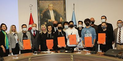 Antalya Anadolu Lisesi öğrencilerine İHA sertifikası