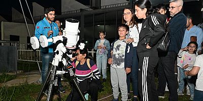 Antalya, Bilim Merkezi’nden dünyanın uydusunu gözlemledi