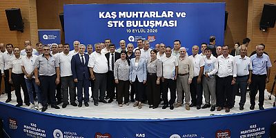 Antalya Büyükşehir Belediye Başkan Vekili Büşra Özdemir Kaş’ta muhtarları dinledi