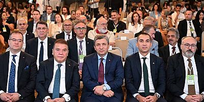 Antalya Büyükşehir Belediyesi İklim Değişikliği Zirvesi düzenledi