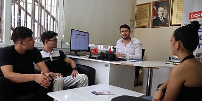 Antalya Büyükşehir Belediyesi üniversite adaylarının yanında