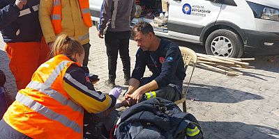 Antalya Büyükşehir sağlık ekipleri deprem bölgesinde görev başında