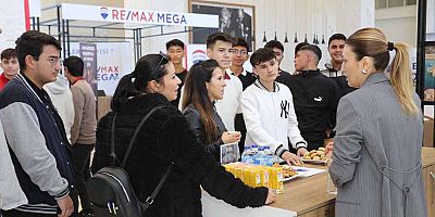 Antalya’da binler Kepez’in kariyer günlerinde buluştu