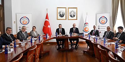 Antalya'da elektrik hatları kaynaklı orman yangınlarına karşı tedbirler ele alındı