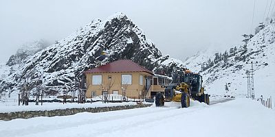 Antalya’da Nisan ayında karla mücadele çalışması