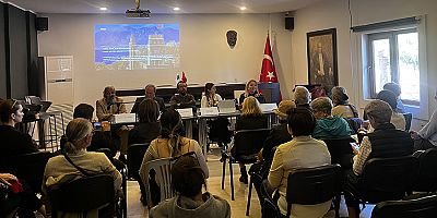 Antalya’da Sanat Politikası için: “Takım Oyunu Şart”