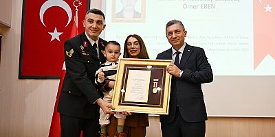 Antalya'da şehit aileleri ve gazilere devlet övünç madalyası verildi