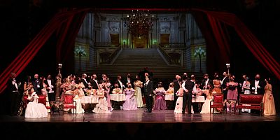 Antalya Devlet Opera ve Balesi'nde 