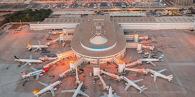 Antalya Havalimanı rekorlara doymuyor