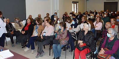 Antalya Kent Konseyi’nin Alzheimer seminerine yoğun ilgi