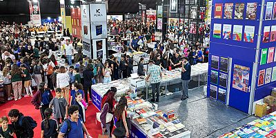 Antalya Kitap Fuarı’na ilgi sürüyor