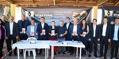 Antalya Kitap Fuarı’nda hafta sonu yoğunluğu yaşandı 