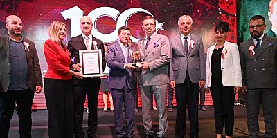 Antalya Kütüphanesi ilk ödülünü aldı