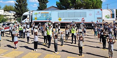 Antalya merkez ve ilçelerinde trafik farkındalık eğitimleri