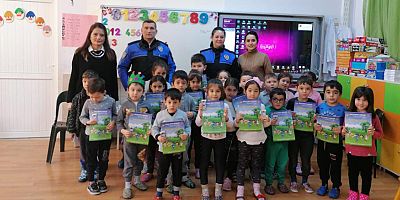 Antalya Polisi'nden öğretmen ve öğrencilere bilgilendirme semineri