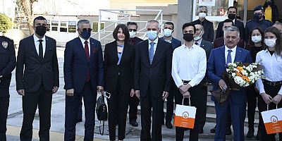 Antalya Valisi Yazıcı Kemer'de