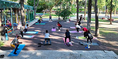 Antalyalılar güne sporla enerjik başlıyor