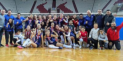 Antalyaspor:3 - 0:Denizli Büyükşehir Belediyesi Spor Kulübü