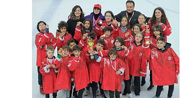 Antalyaspor Buz Hokeyi Takımı Sahaya Çıktı