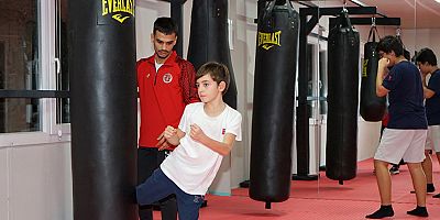 Antalyaspor Kick Boks Okulunda Eğitimler Başladı