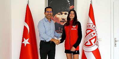 Antalyasporlu Genç Atlet Kulübünü Ziyaret Etti 
