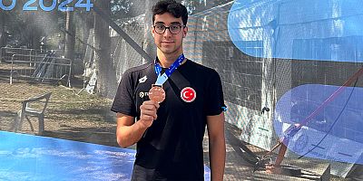 Antalyasporlu Milli Yüzücü Atakan Dünya Üçüncüsü