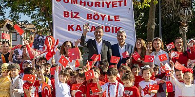 Antik Side sokaklarında Cumhuriyet sevinci