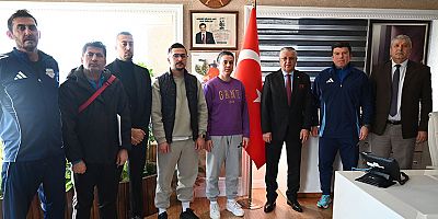 Antrenörlerden Başkan Topaloğlu’na ziyaret