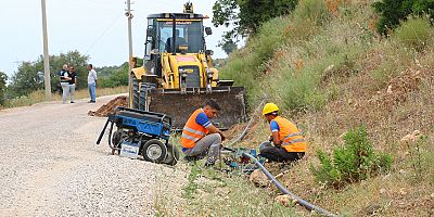 ASAT Kumluca’nın kırsal mahallelerinde içme suyu hatlarını yeniliyor