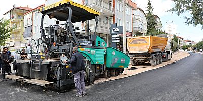 Asfalt Çalışmaları Hız Kesmeden Devam Ediyor