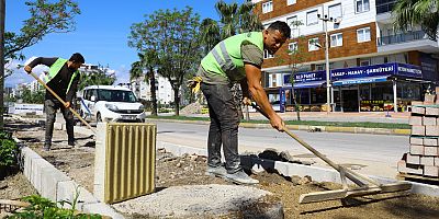 Aşık Veysel Caddesi’nde kaldırımlar yenileniyor