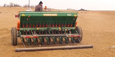 Ata tohumları Elmalı’da da toprakla buluştu