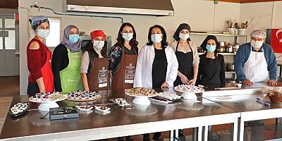 ATASEM’de butik çikolata yapmayı öğreniyorlar