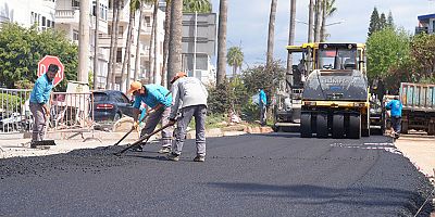 Atatürk Caddesi'nde çalışmalar aralıksız devam ediyor