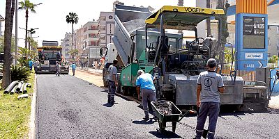 Atatürk Caddesi'nde çalışmalar hızla devam ediyor