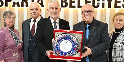 Atatürk Kütüphanesi’nden Başkan Başdeğirmen’e teşekkür
