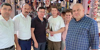 Atay Uslu esnaf gezilerinde...