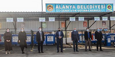 Atıkta tasarruf sağlayacak 1. Sınıf Atık Getirme Merkezi kuruldu