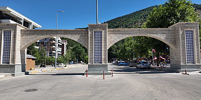 Ayazmana Mesireliği giriş takı yenilendi