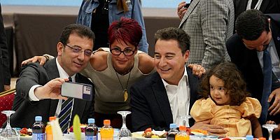 Babacan ve İmamoğlu DEVA Partisi iftarında buluştu
