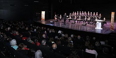 “Bahar Bitti Güz Bitti” konseri büyük beğeni topladı