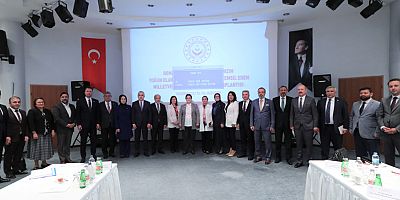 Bakan Derya Yanık Roman Vatandaşların Yoğunluklu Yaşadığı Bölgelerin Milletvekilleriyle Buluştu