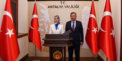 Bakan Göktaş, Antalya Valiliği'ni ziyaret etti