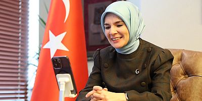 Bakan Göktaş'tan evlilik kredisiyle yuva kuran ve bebeklerini kucağına alan depremzede çifte tebrik telefonu