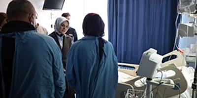 Bakan Göktaş’tan sahipsiz köpeklerin saldırısına uğrayan 10 yaşındaki Tunahan’a ziyaret